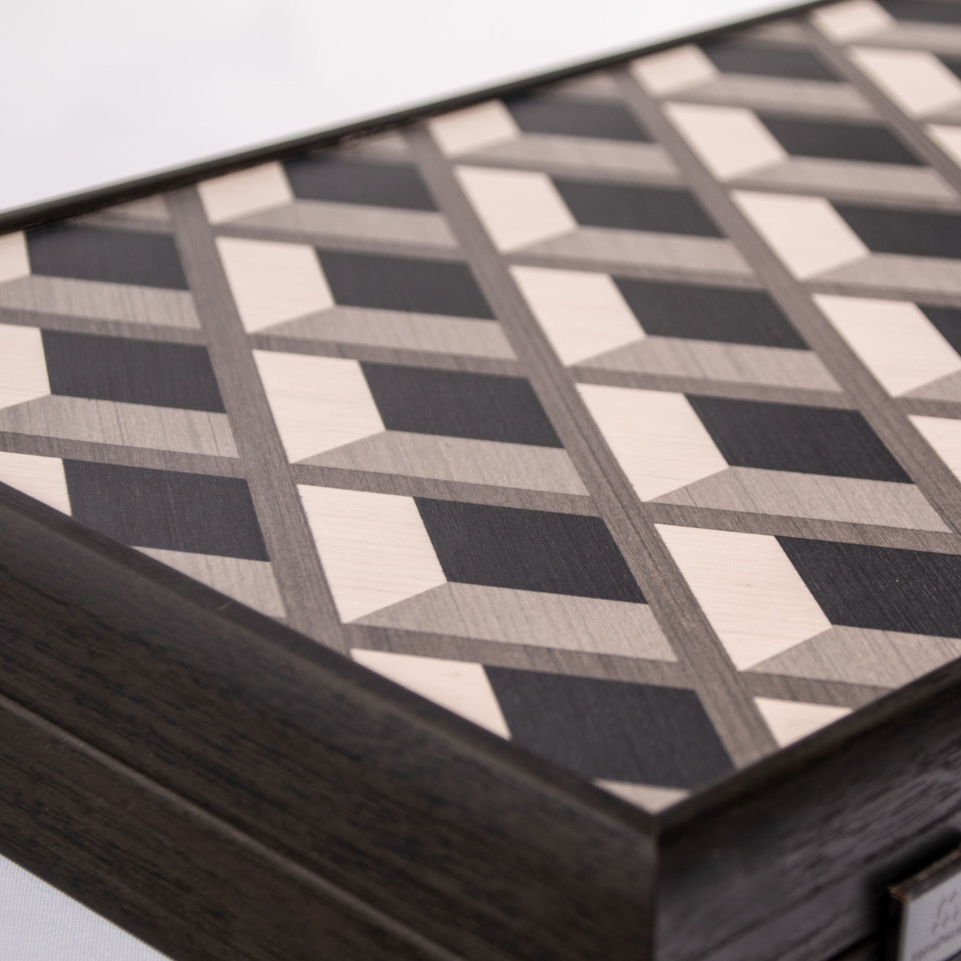 Premium Handcrafted Grid Wood Illusion Backgammon