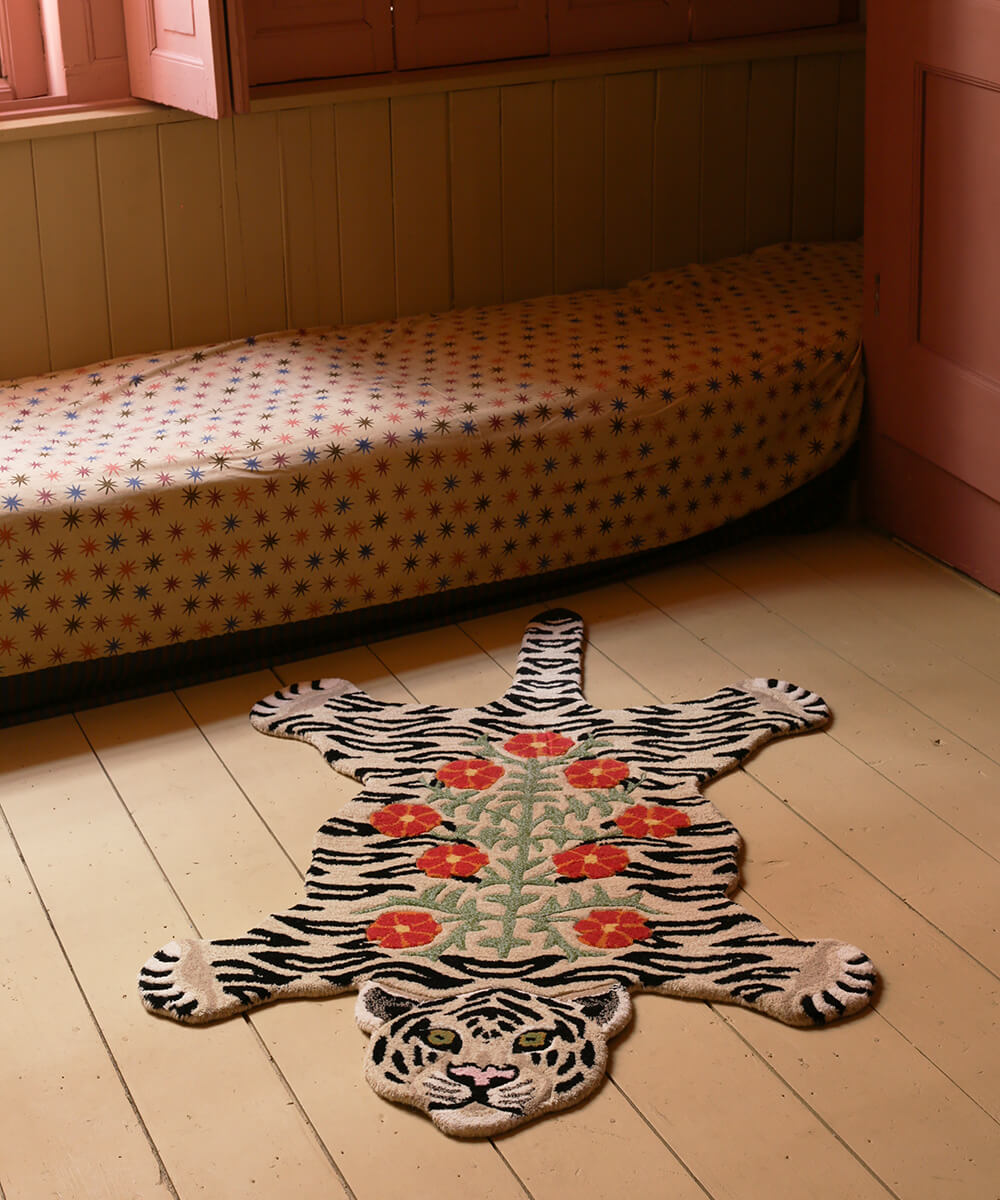 Hand-Tufted Floral White Tiger Rug