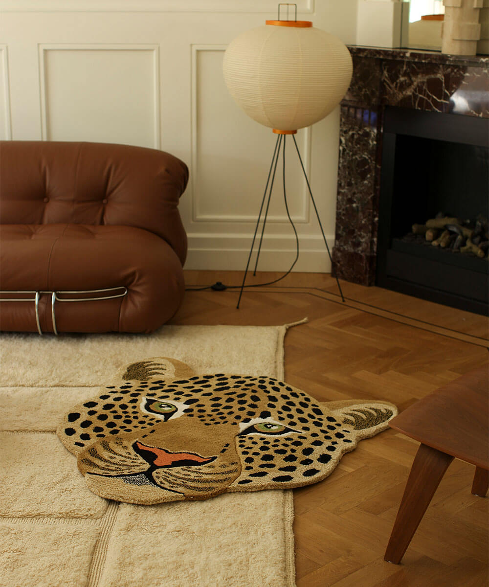 Hand-Tufted Himani Leopard Head Rug