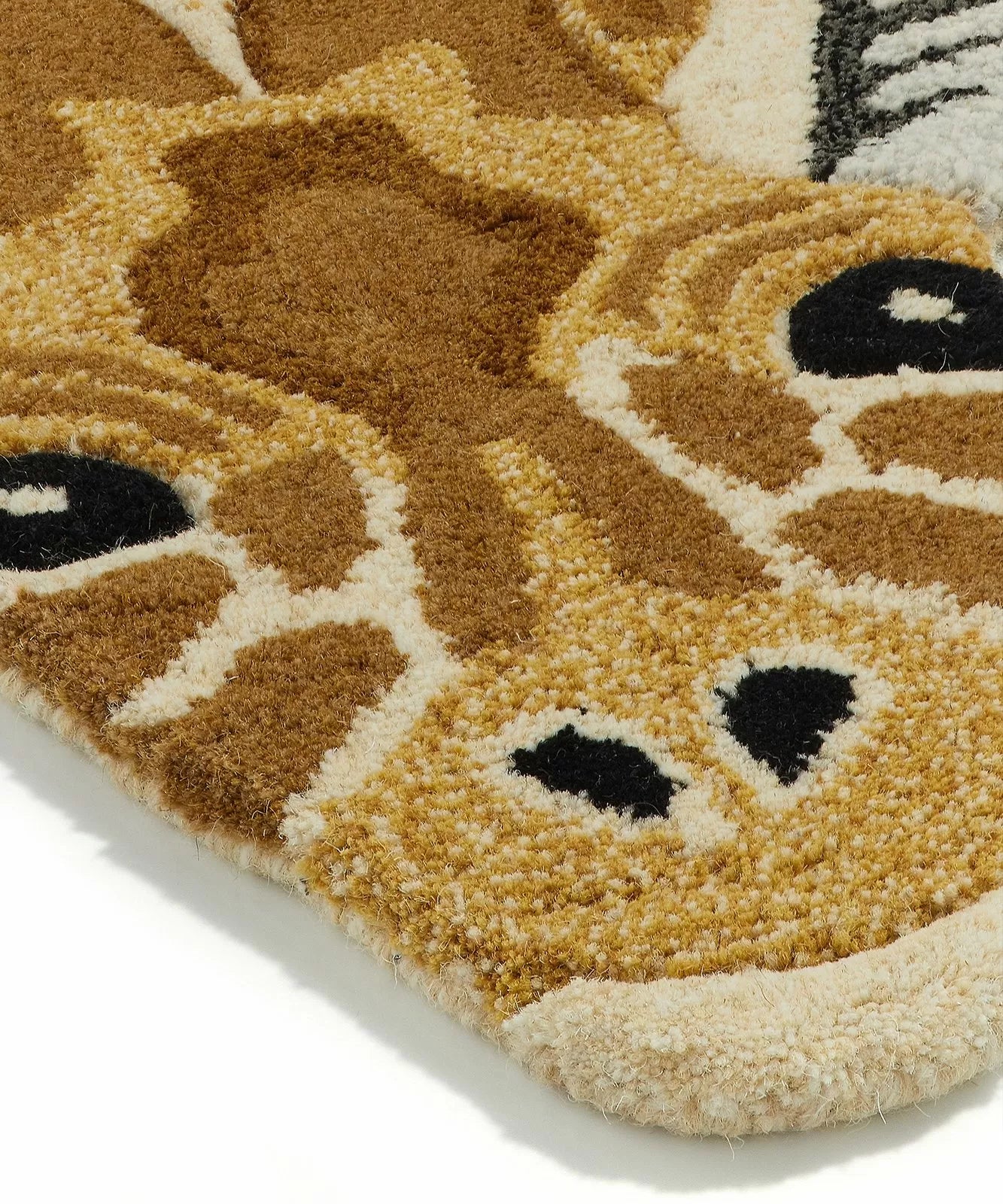 Hand-Tufted Gimpy Giraffe Rug