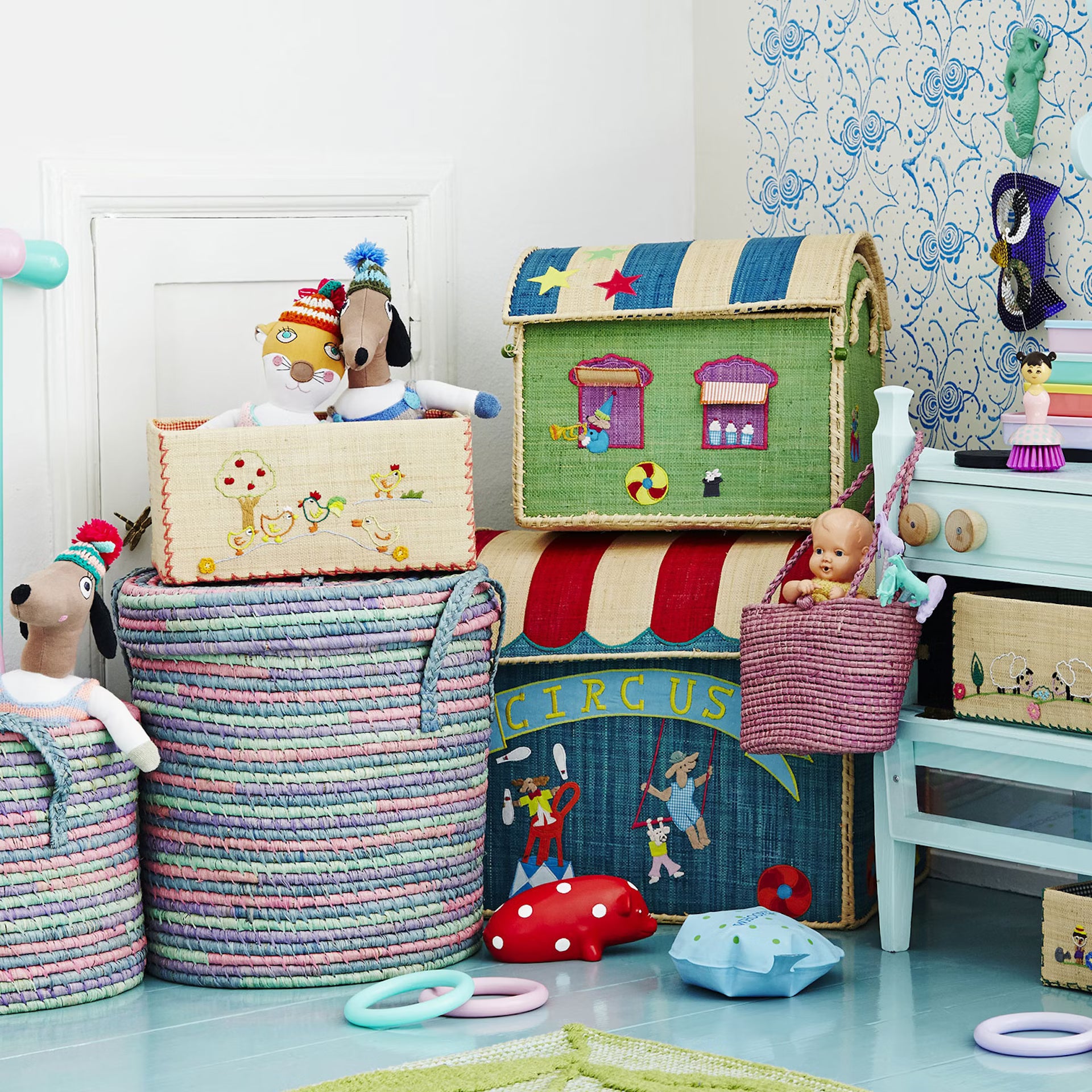 Raffia Circus Chest Basket