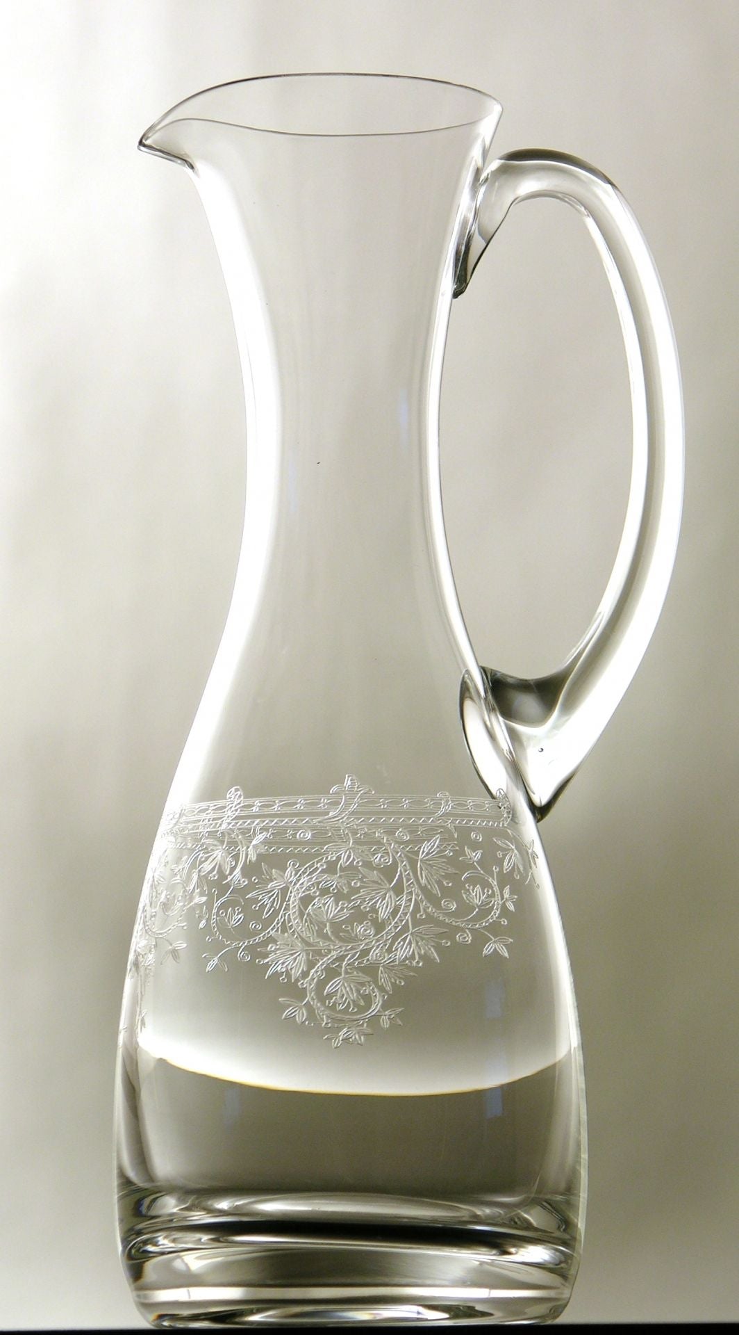 Lucca Glasses Collection