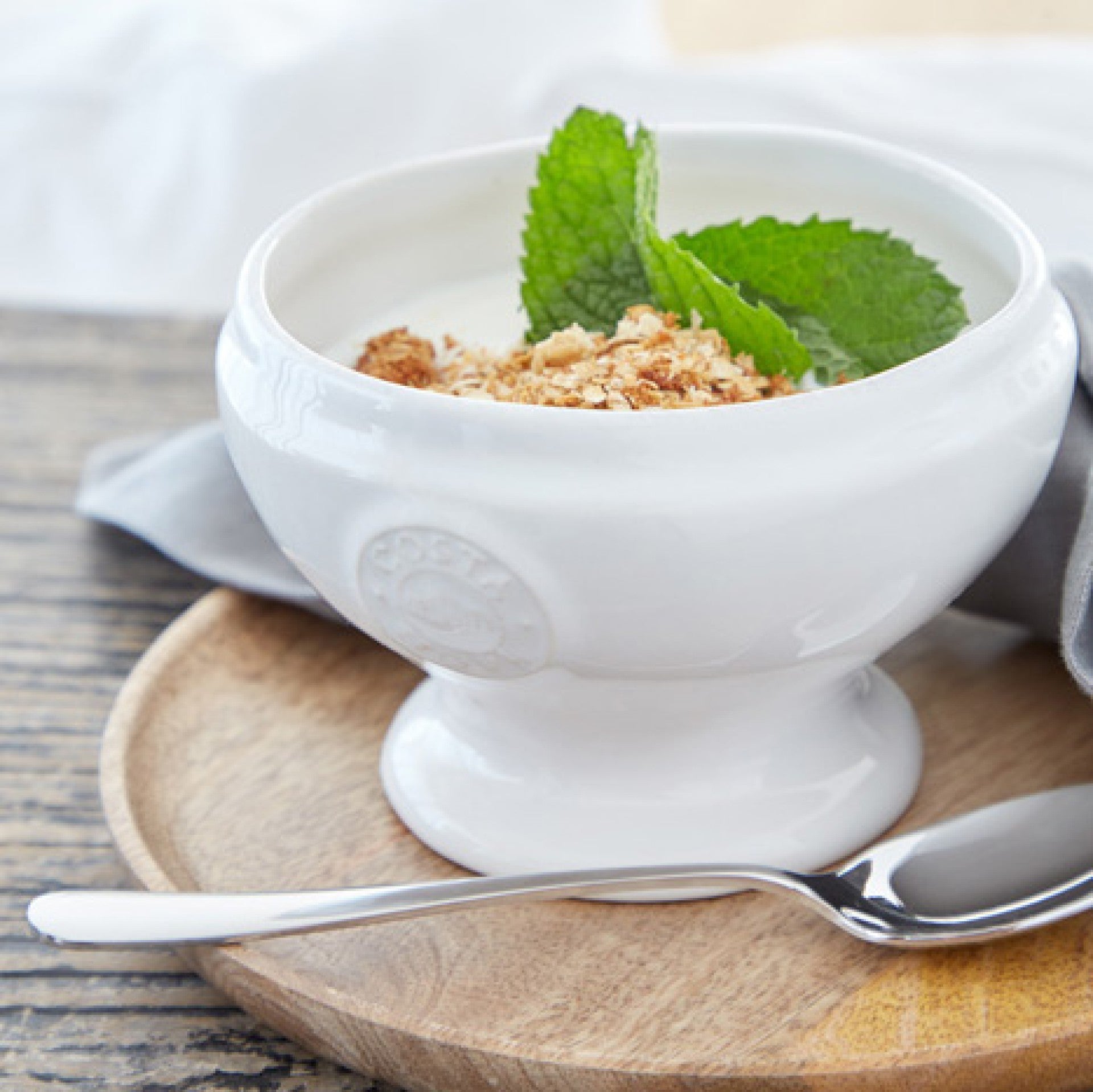 Nova Footed Bowl