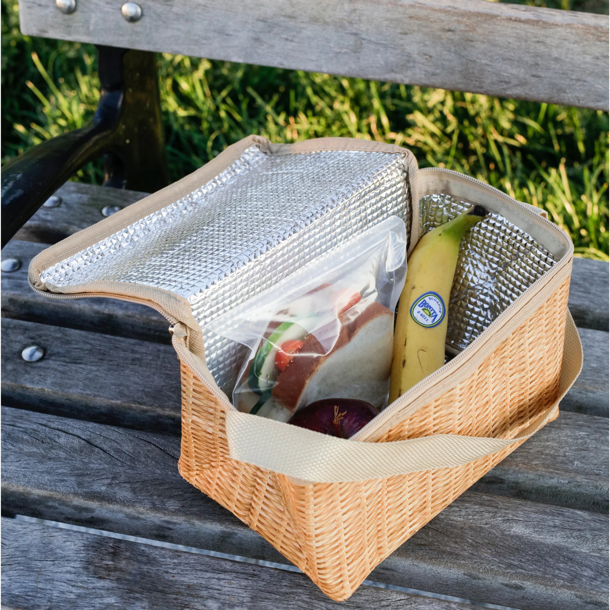 Wicker Lunch Box