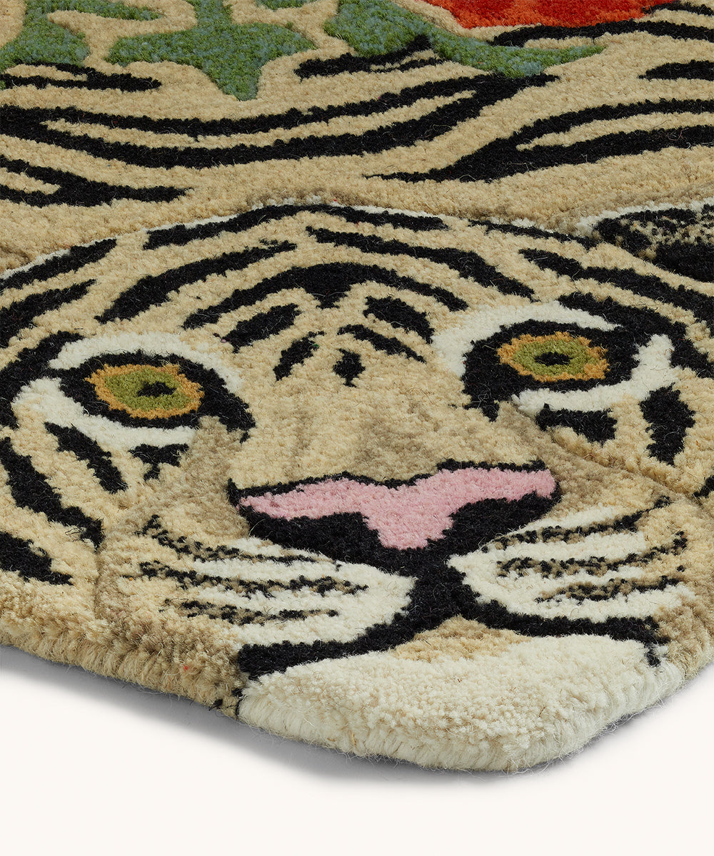 Hand-Tufted Floral White Tiger Rug
