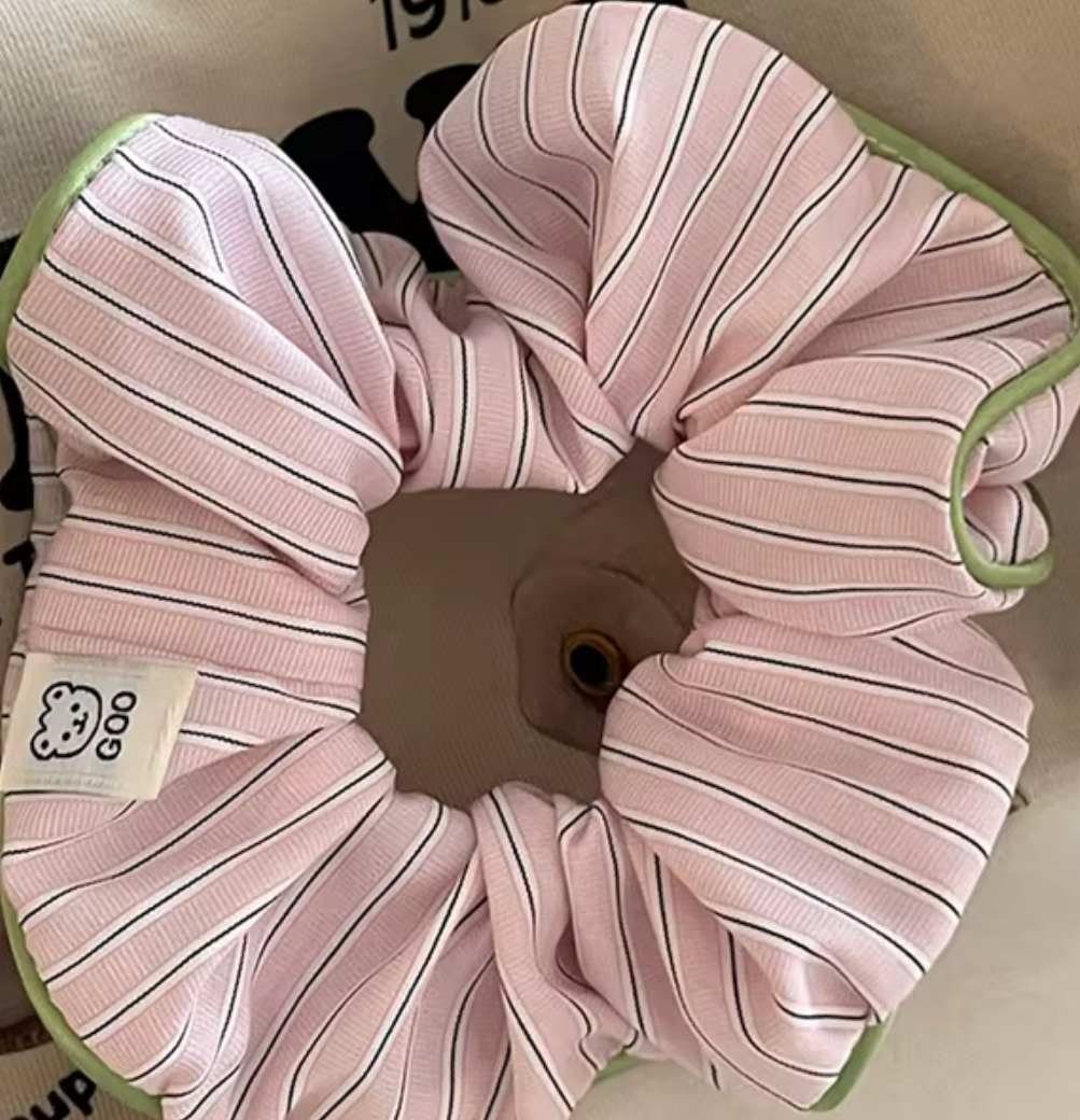 Sweet Cream Summer Scrunches Striped Fabric