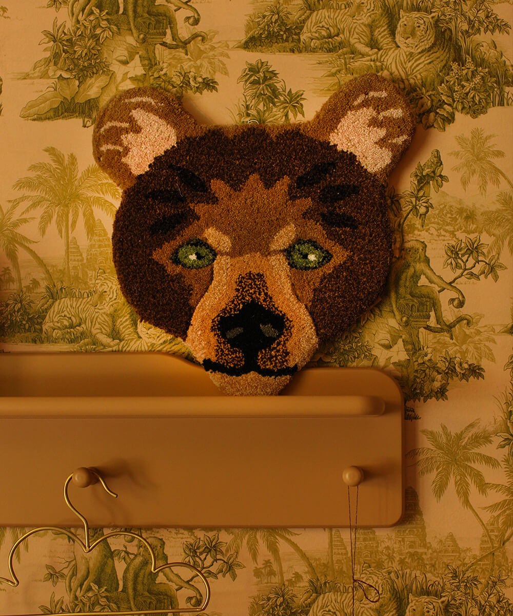 Hand-Tufted Archie Check Bear Head Rug