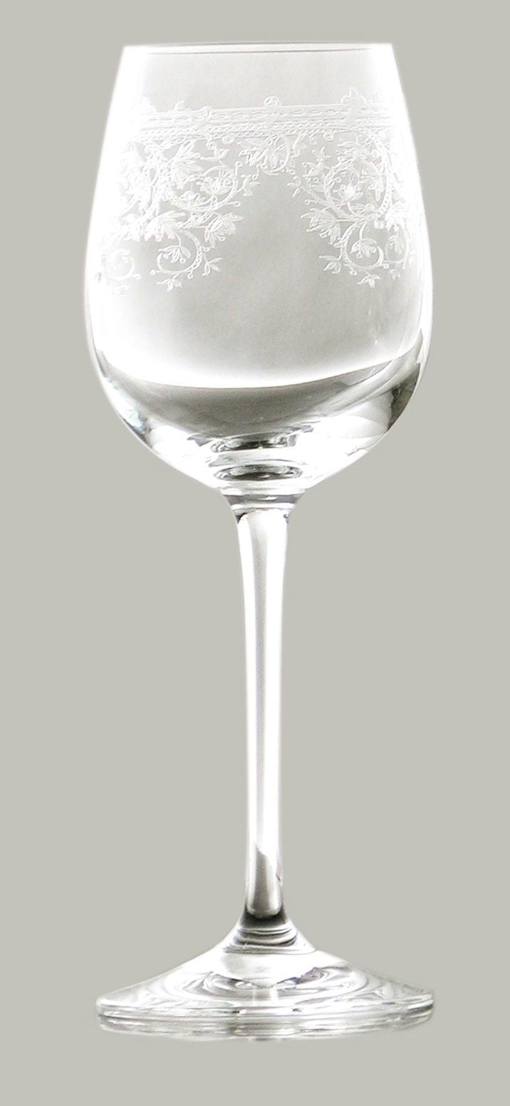 Lucca Glasses Collection