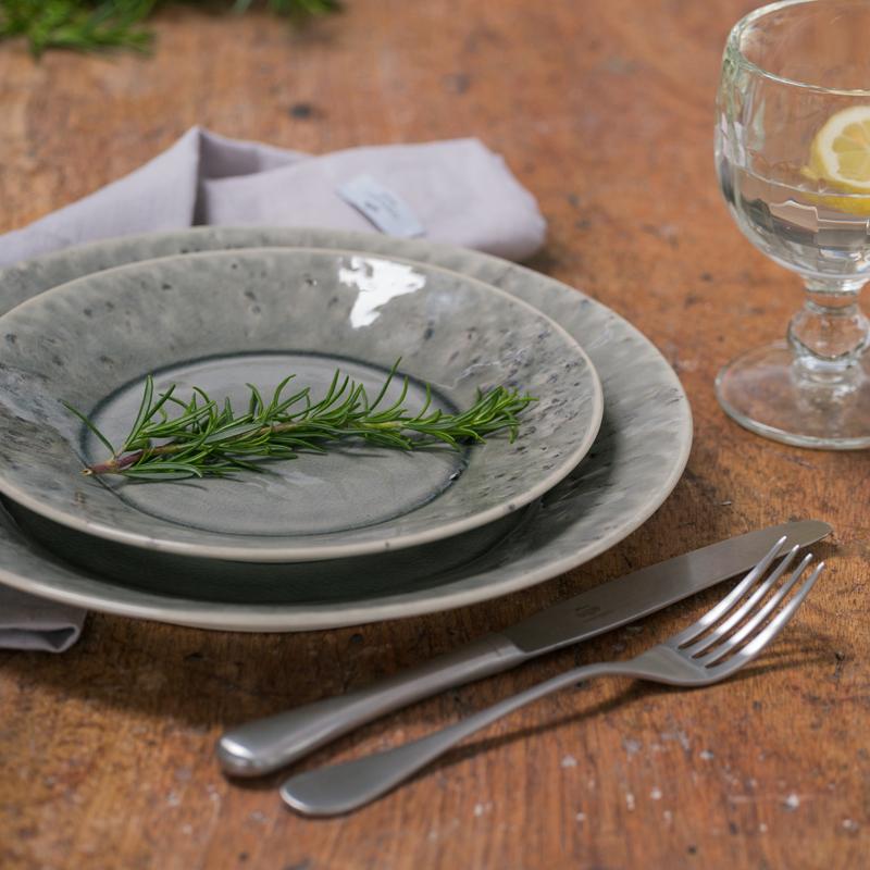 Madeira Bread Plate